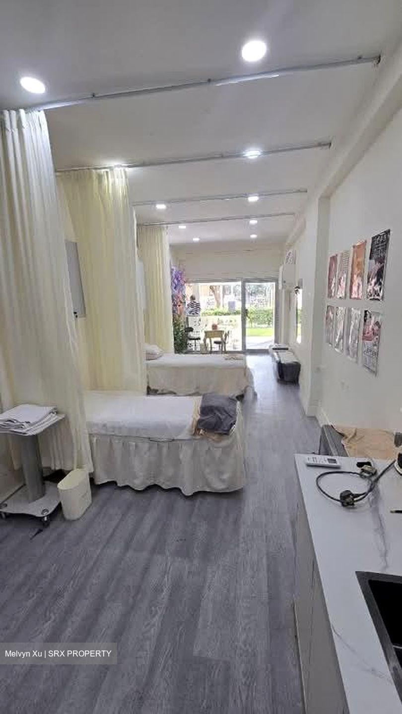 Toa Payoh Vista (D12), Shop House #614484301